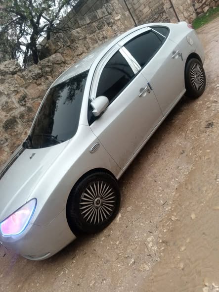 هيونداي افانتي 2008 - صورة 5