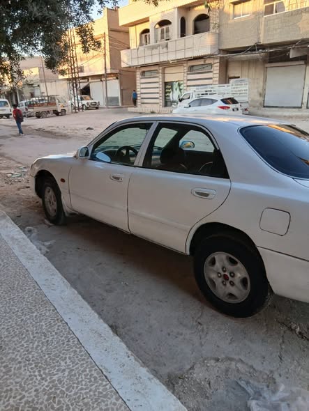 مازدا 626 1992 - صورة 4