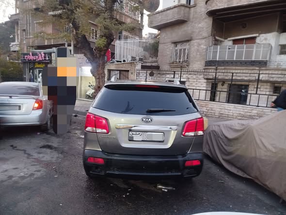 كيا سورينتو 2010 - صورة 2