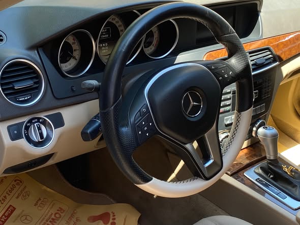 مرسيدس C250 2012 - صورة 5