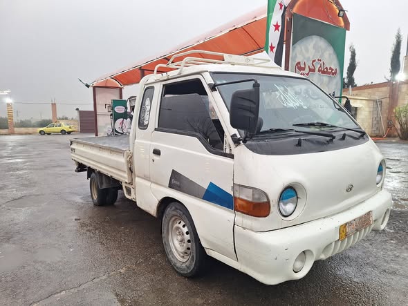 هيونداي H100 2001 - صورة 3