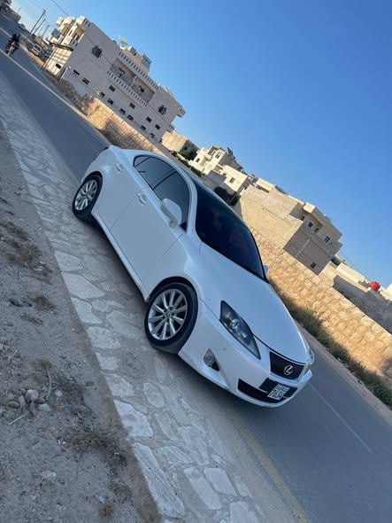 لكزس IS 250 2007 - صورة 2