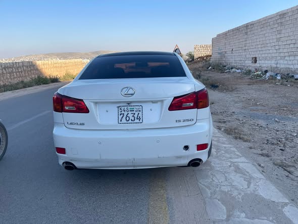 لكزس IS 250 2007 - صورة 4