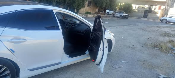 هيونداي أزيرا 2014 - صورة 4