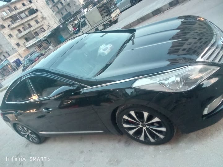 هيونداي أزيرا 2011