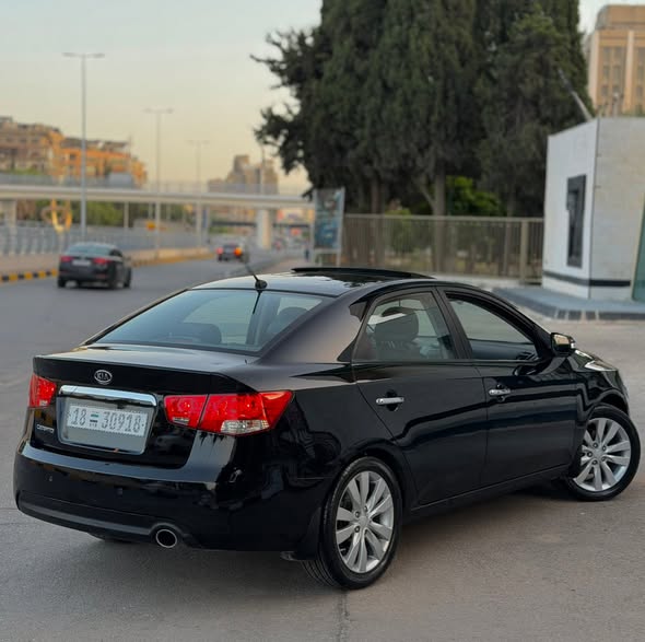 كيا فورتي 2010 - صورة 3