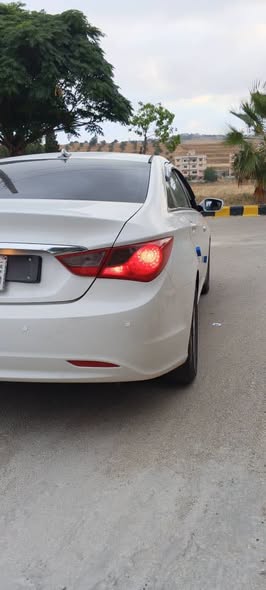 هيونداي سوناتا 2011 - صورة 2