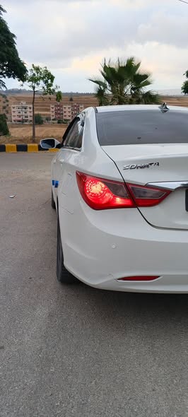 هيونداي سوناتا 2011 - صورة 4