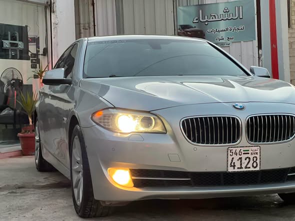 بي إم دبليو 528i 2013 - صورة 3