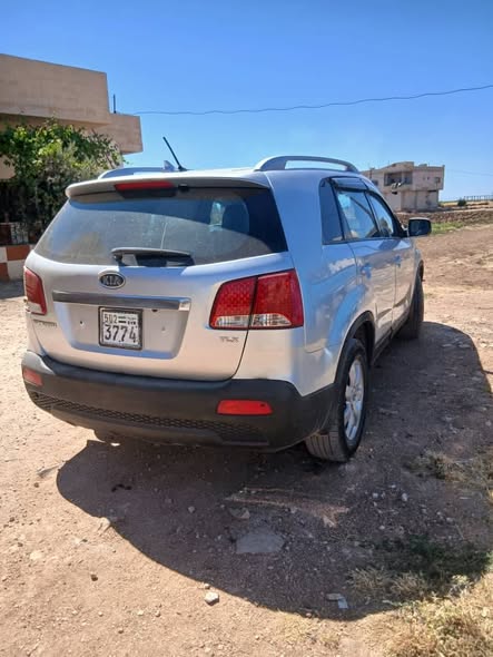 كيا سيرنتو 2009 - صورة 1