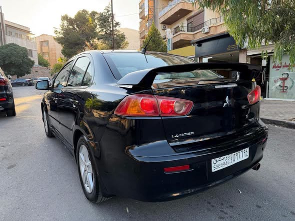 ميتسوبيشي لانسر 2009 - صورة 3