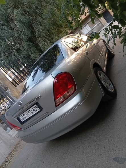 نيسان صني 2005 - صورة 5