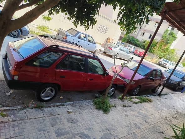 سكودا فورمن 1995 - صورة 5