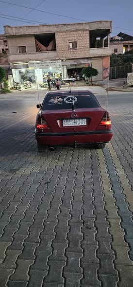 مرسيدس سي 2001 - صورة 3