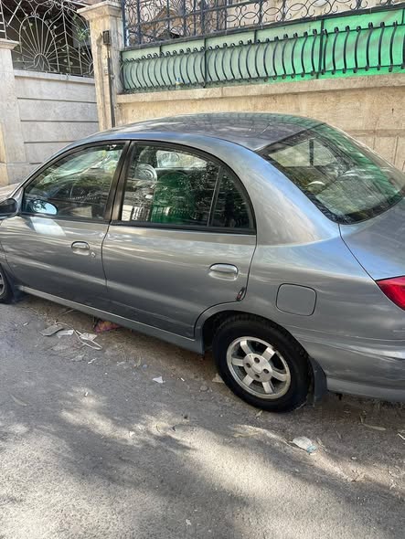 كيا ريو 2002 - صورة 2