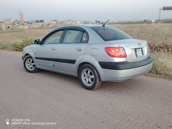 كيا ريو 2007 - صورة 4