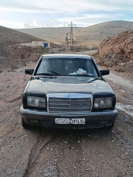 مرسيدس 124 2009 - صورة 2