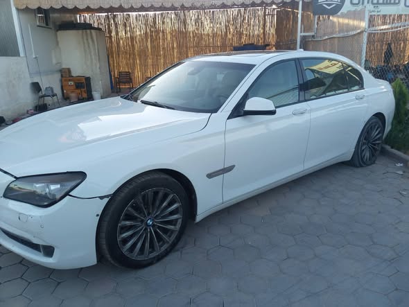 بي ام دبليو 740 2010 - صورة 3