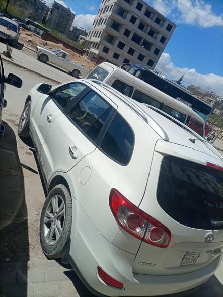 هيونداي سانتافيه 2011 - صورة 4