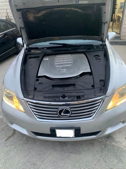 لكزس LS460 2012 - صورة 1