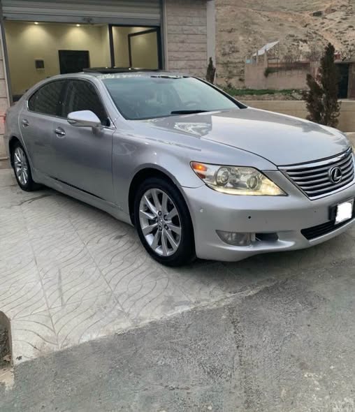 لكزس LS460 2012 - صورة 4
