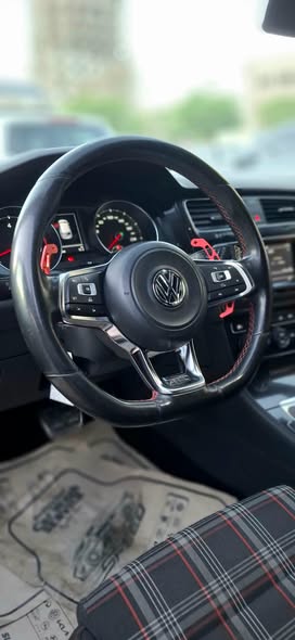 فولكس فاجن جولف GTI 2015 - صورة 3