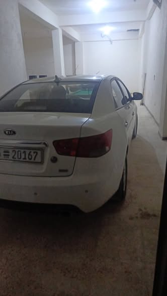 كيا فورتي 2011 - صورة 1