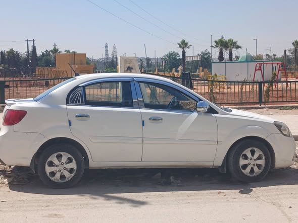 كيا ريو 2011 - صورة 1