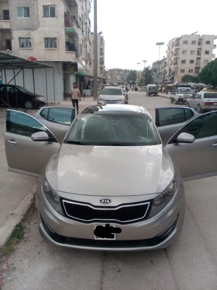 كيا K5 2011 - صورة 1
