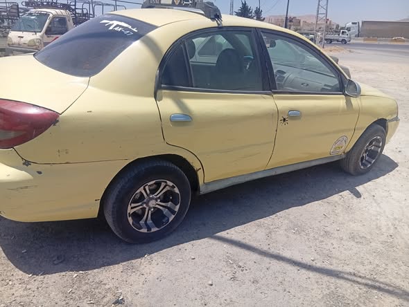 كيا ريو 2002 - صورة 3