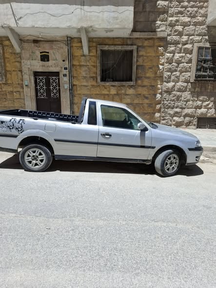 فوكس فاغن سافيرو 2002 - صورة 2