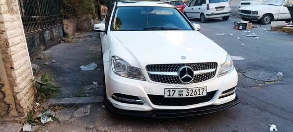 مرسيدس C250 2012 - صورة 3