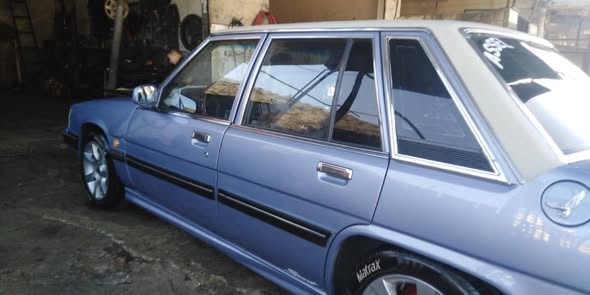 مازدا 929 1983 - صورة 5