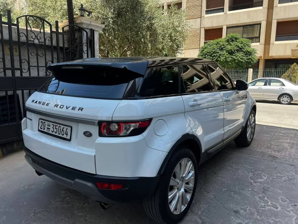رينج روفر ايفوك 2015 - صورة 4