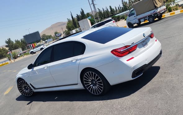 بي إم دبليو 750 2016 - صورة 3