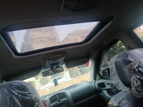 هيونداي سنتافي 2005 - صورة 3