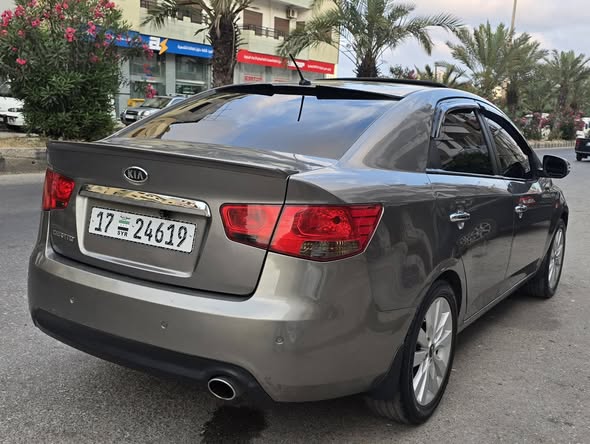 كيا فورتي 2010 - صورة 3