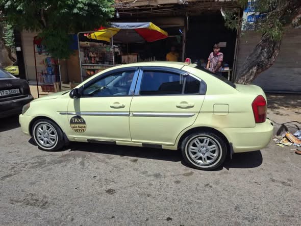 هيونداي فيرنا 2009 - صورة 1