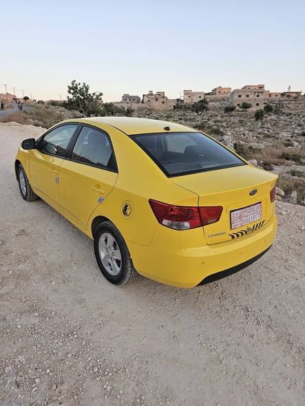 كيا فورتي 2010 - صورة 3