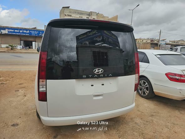 هيونداي ستاريا 2022 - صورة 4