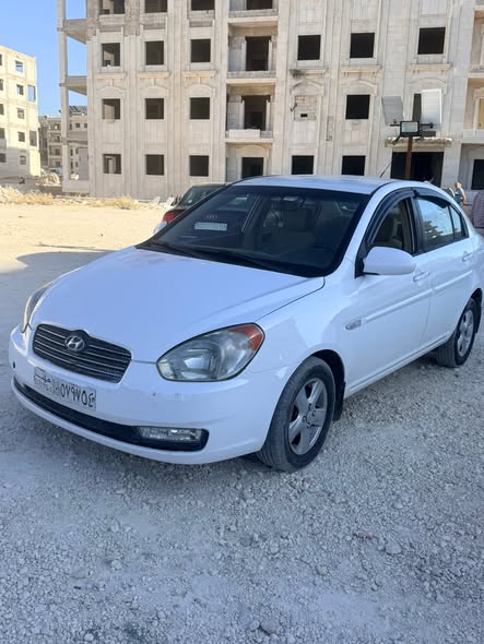 هيونداي فيرنا 2007 - صورة 4