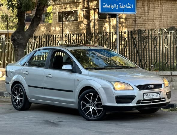 فورد فوكس 2006 - صورة 4