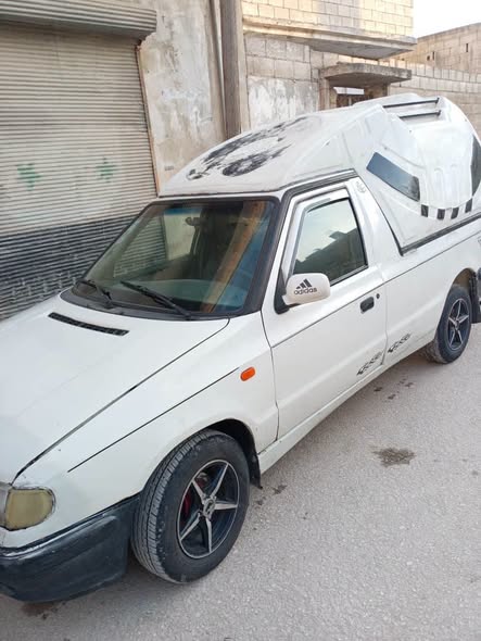 سكودا بيك أب 1997 - صورة 2