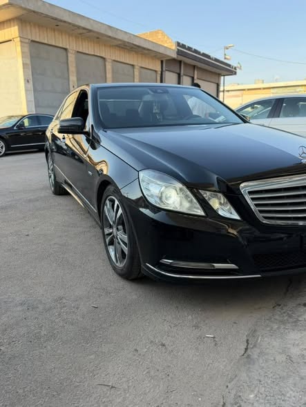 مرسيدس E350 2011 - صورة 1