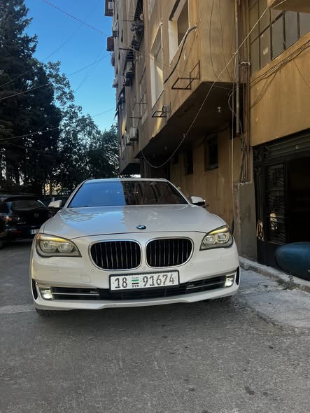 بي إم دبليو 750Li 2015 - صورة 3