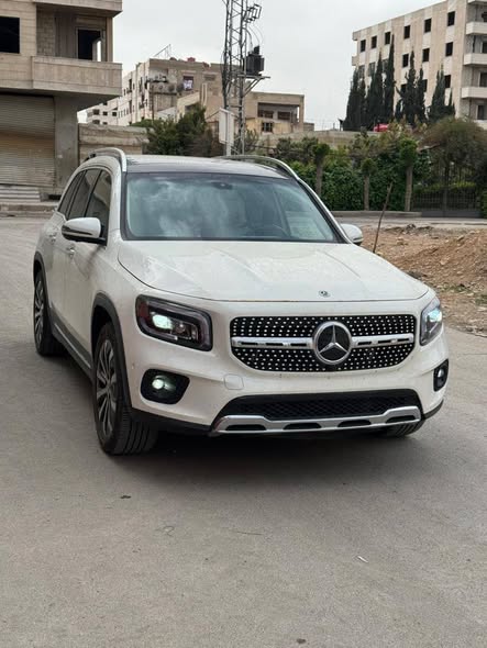مرسيدس جي ال بي 2022 - صورة 1
