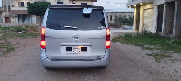 هيونداي H-1 2009 - صورة 2