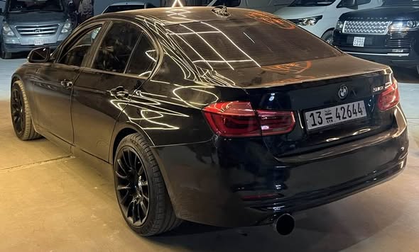 بي ام 318i 2016 - صورة 2
