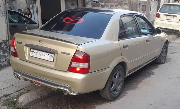 مازدا 323 2003 - صورة 4