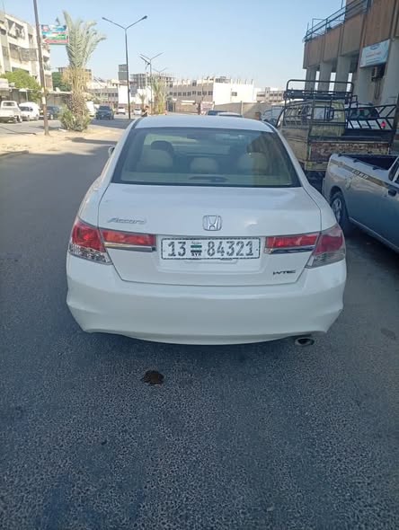 هوندا أكورد 2012 - صورة 2